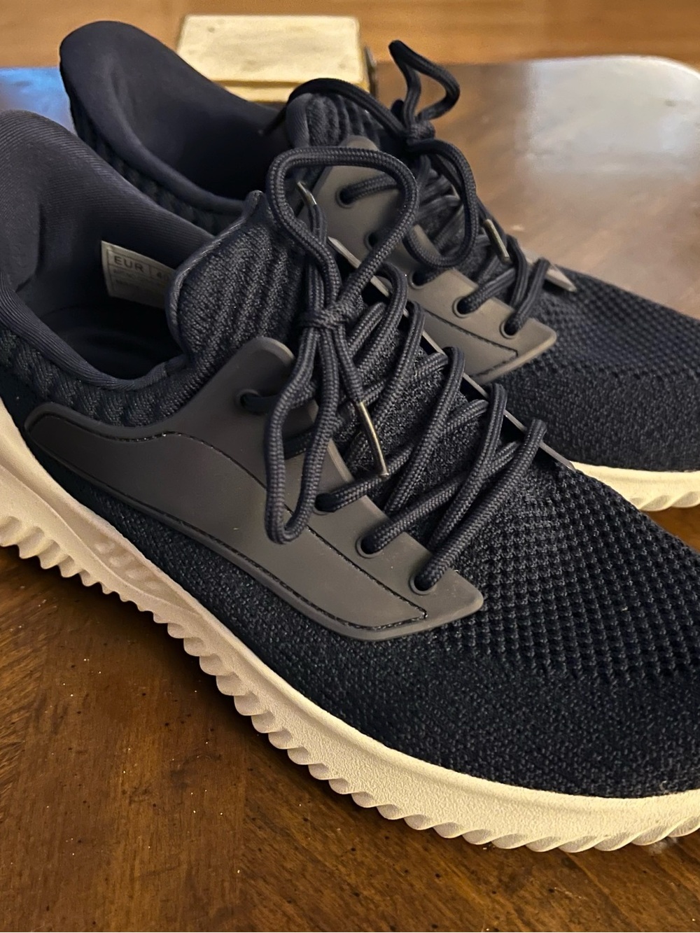 Women Athletic Sneakers - Navy & White EUR 40.5